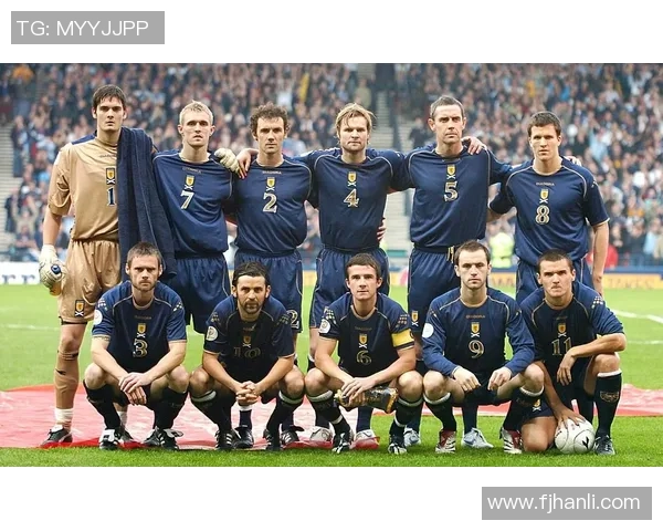 足球场上的风采与激情 展现球星帅气瞬间的无限魅力